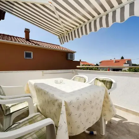 Mimi - Free Parking And Barbecue Appartement Nin