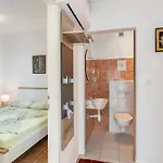 Mimi Apartment Nin